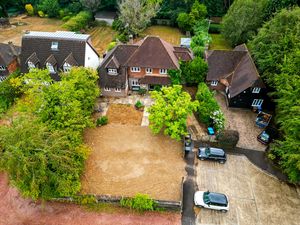 Ivy Mill Close